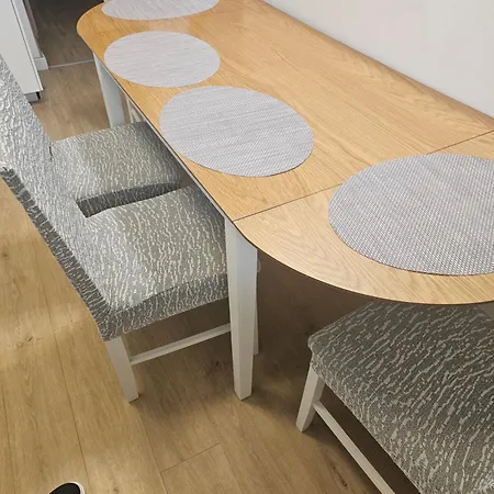 Apartament Huge Next To Train Station Close To The Center