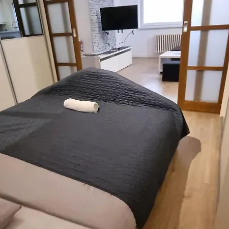 Apartamento Huge Next To Train Station Close To The Center *